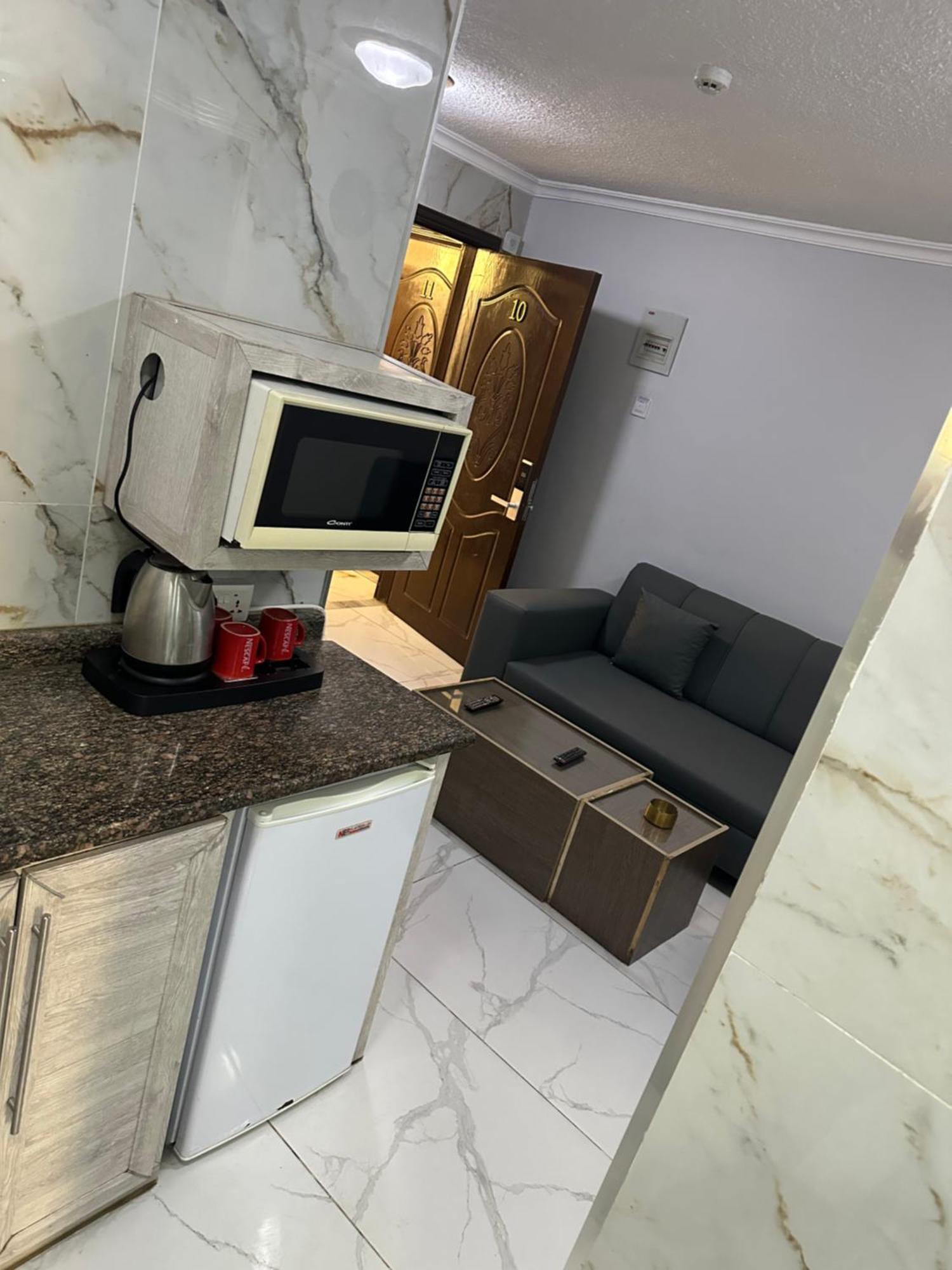 Arwahotel Apartments اروى للشقق الفندقية Aqaba Exterior photo